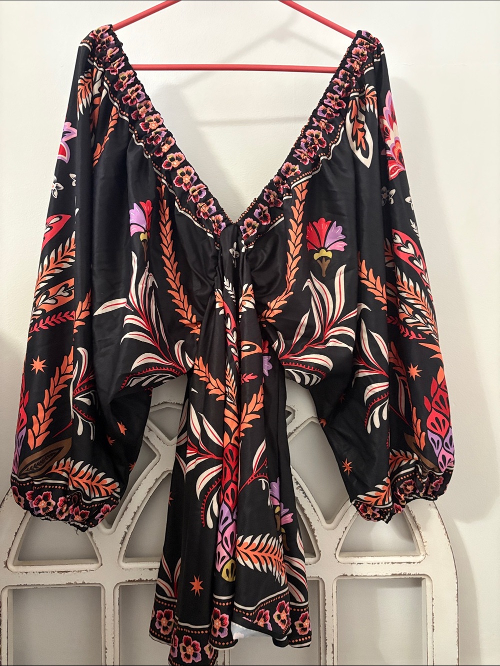 SHEIN Black Floral Print V-Neck Women’s Top